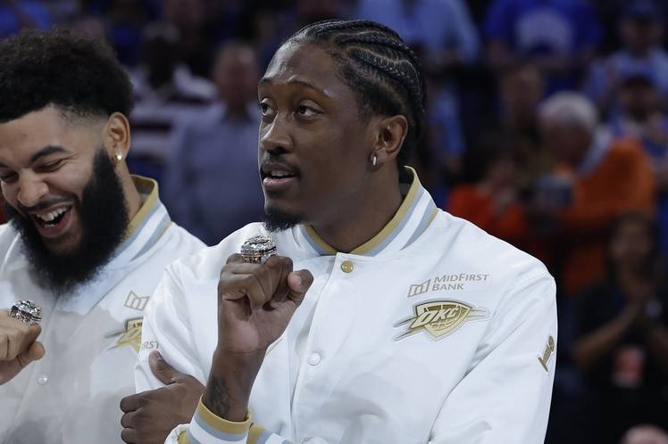 二当家回归！Shams：雷霆队杰威明日复出赛季首秀